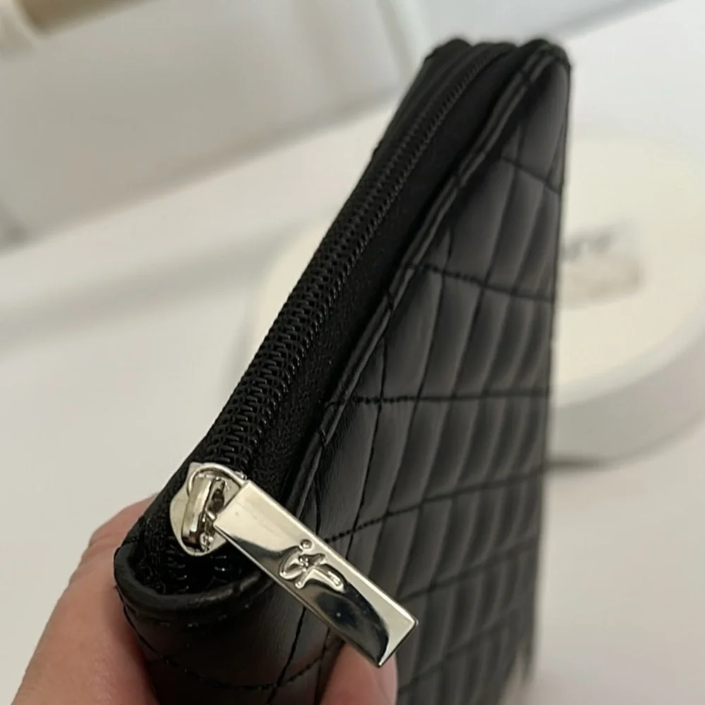 IT cosmetics for Ulta makeup bag NWOT